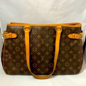 ✨SOLD ✨ Authentic LV Batignolles Horizontal